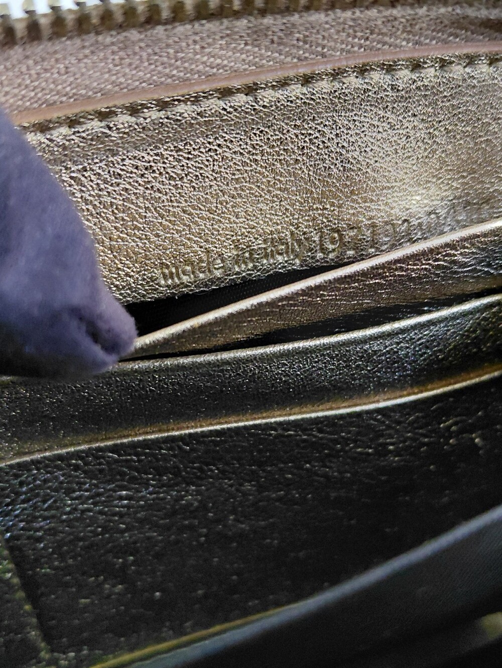 Yves Saint Laurent Metallic Gold Wallet - Picture 4 of 10